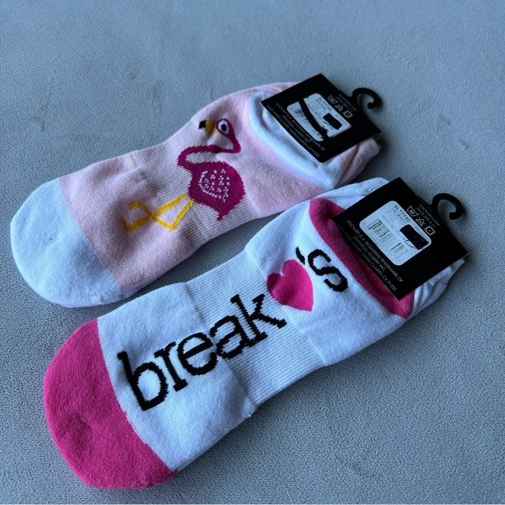 Set of 2 Pairs ~ Sockart ~ Low Ankle Socks ~ Brand New!
